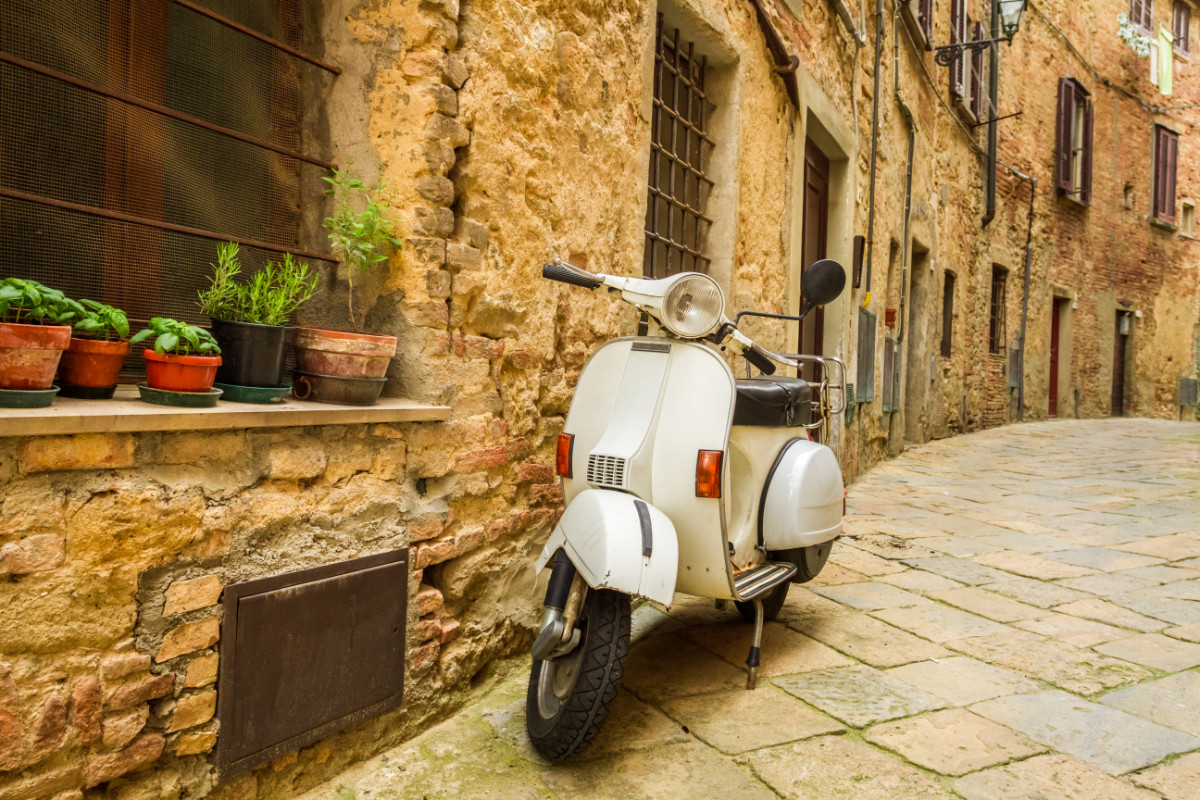 Vespa Rue De Rome Rome Tourism - Rome en Vespa - Les Meilleurs Moyens de Transport à Rome